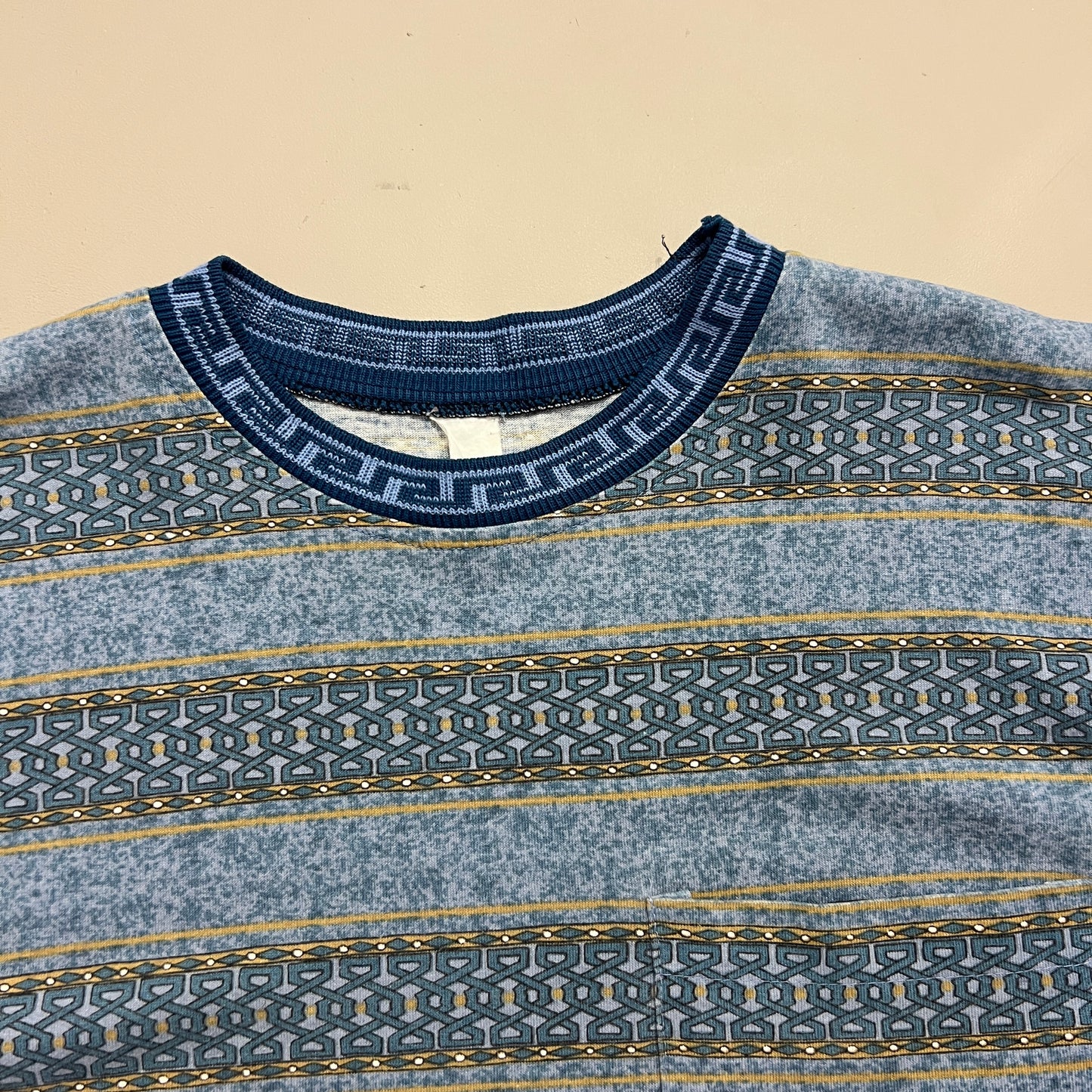 Large 1990s Surf Pattern Pocket T-shirt