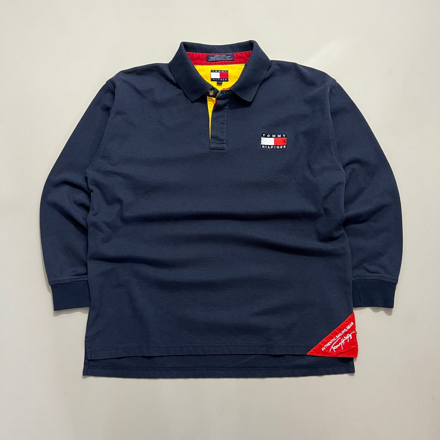 Large 2000s Tommy Hilfiger Collared Long Sleeve