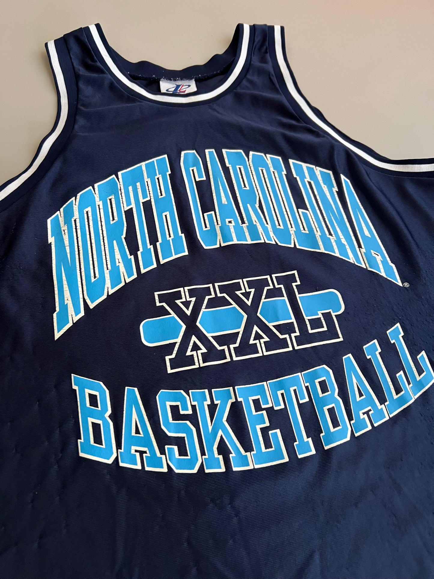 XL 90s UNC Tar Heels Basketball Jersey
