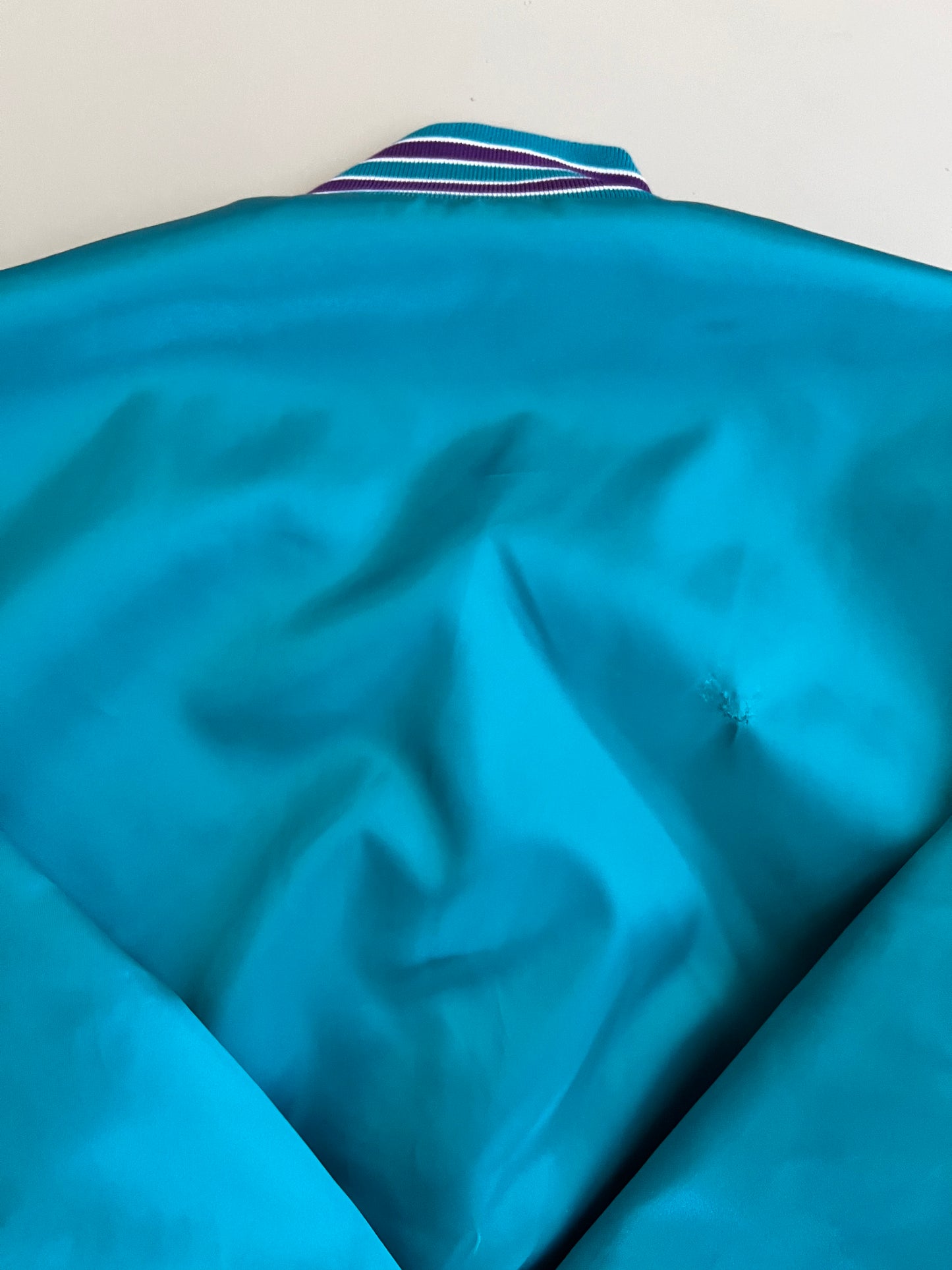 XL 80s Charlotte Hornets Swingster Satin Jacket