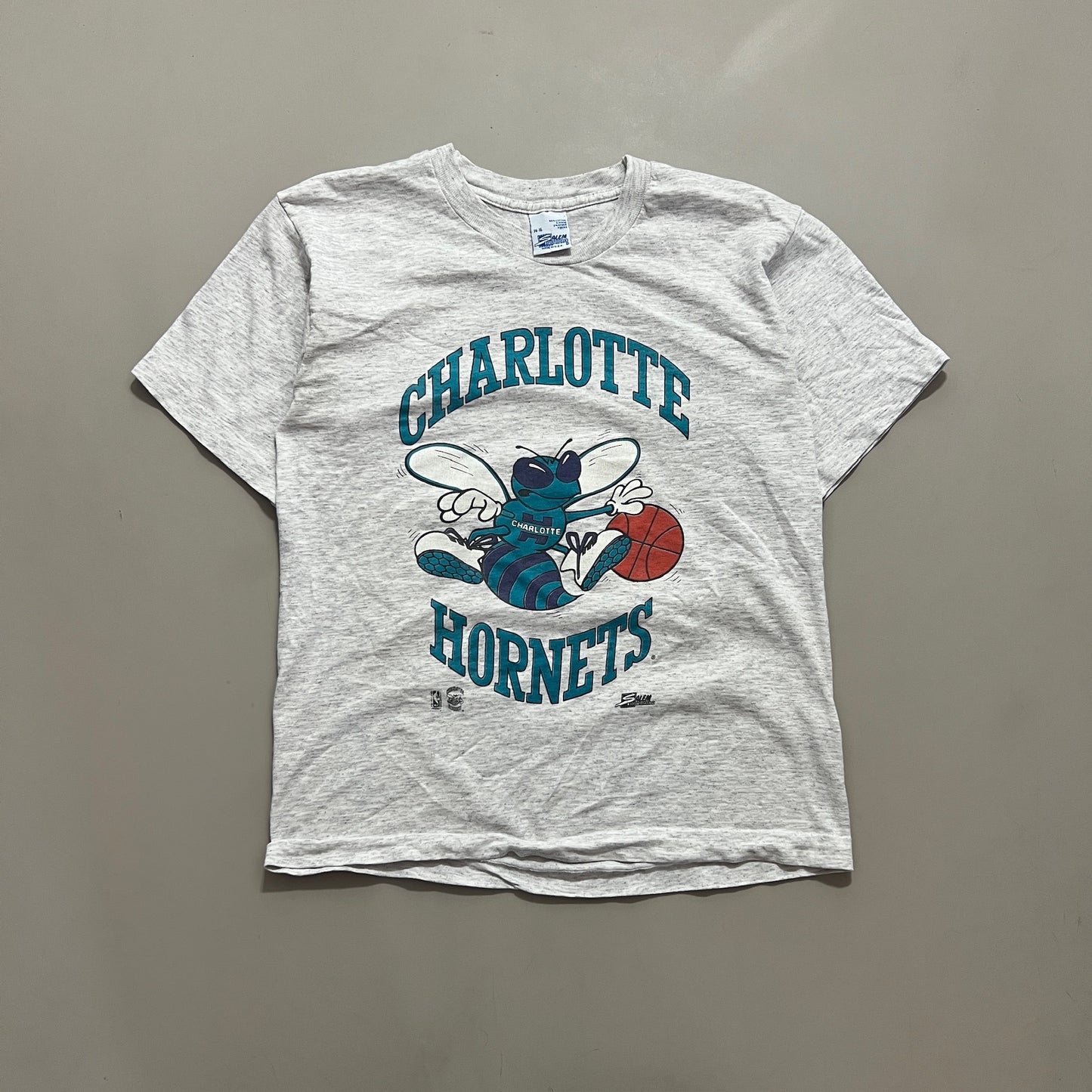 Youth Large 1990s Charlotte Hornets T-shirt