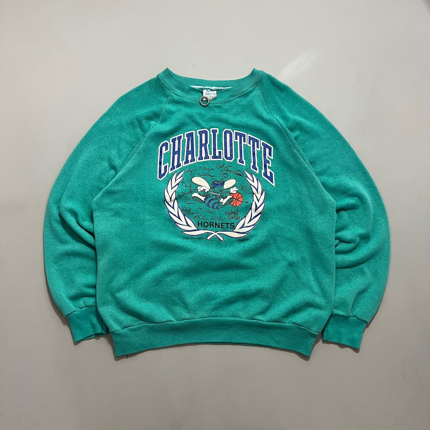 XL 1988 Charlotte Hornets Signature Sweatshirt