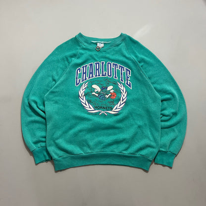 XL 1988 Charlotte Hornets Signature Sweatshirt