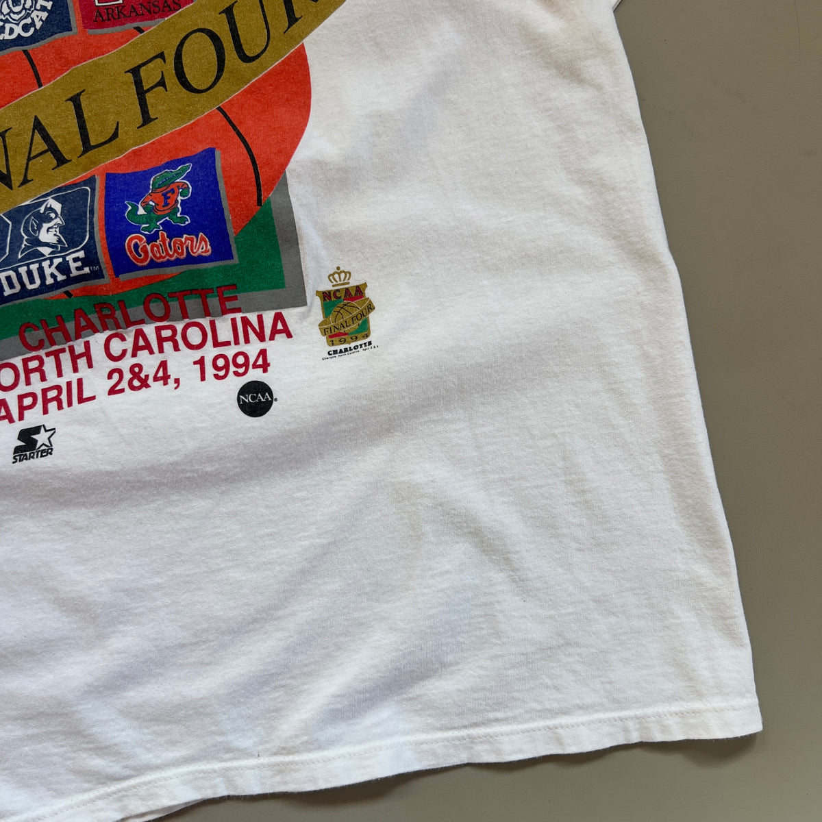 XL 1994 Charlotte NCAA Final Four T-shirt