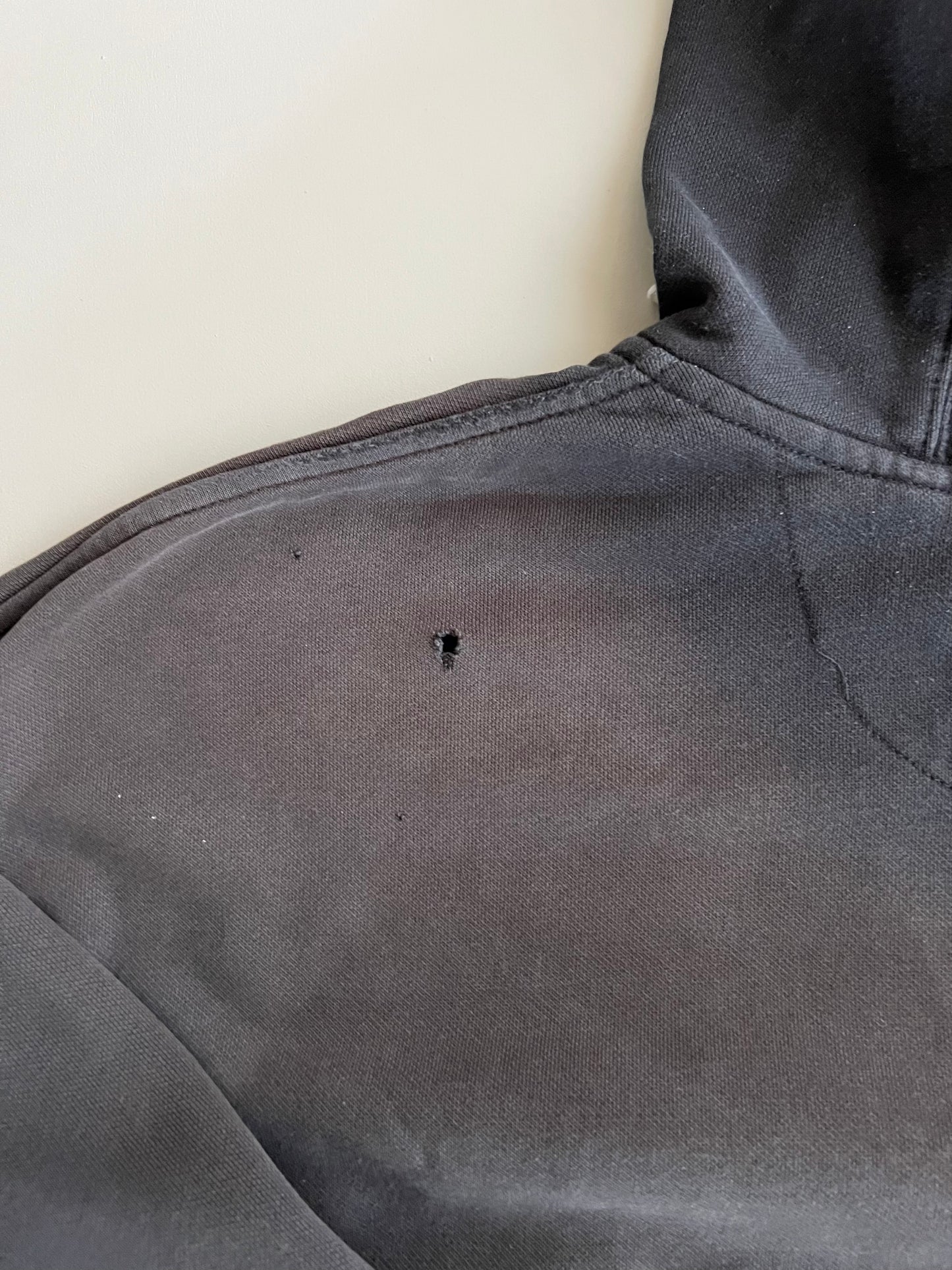 XXL 2000s Distressed Nike Sweatshirt