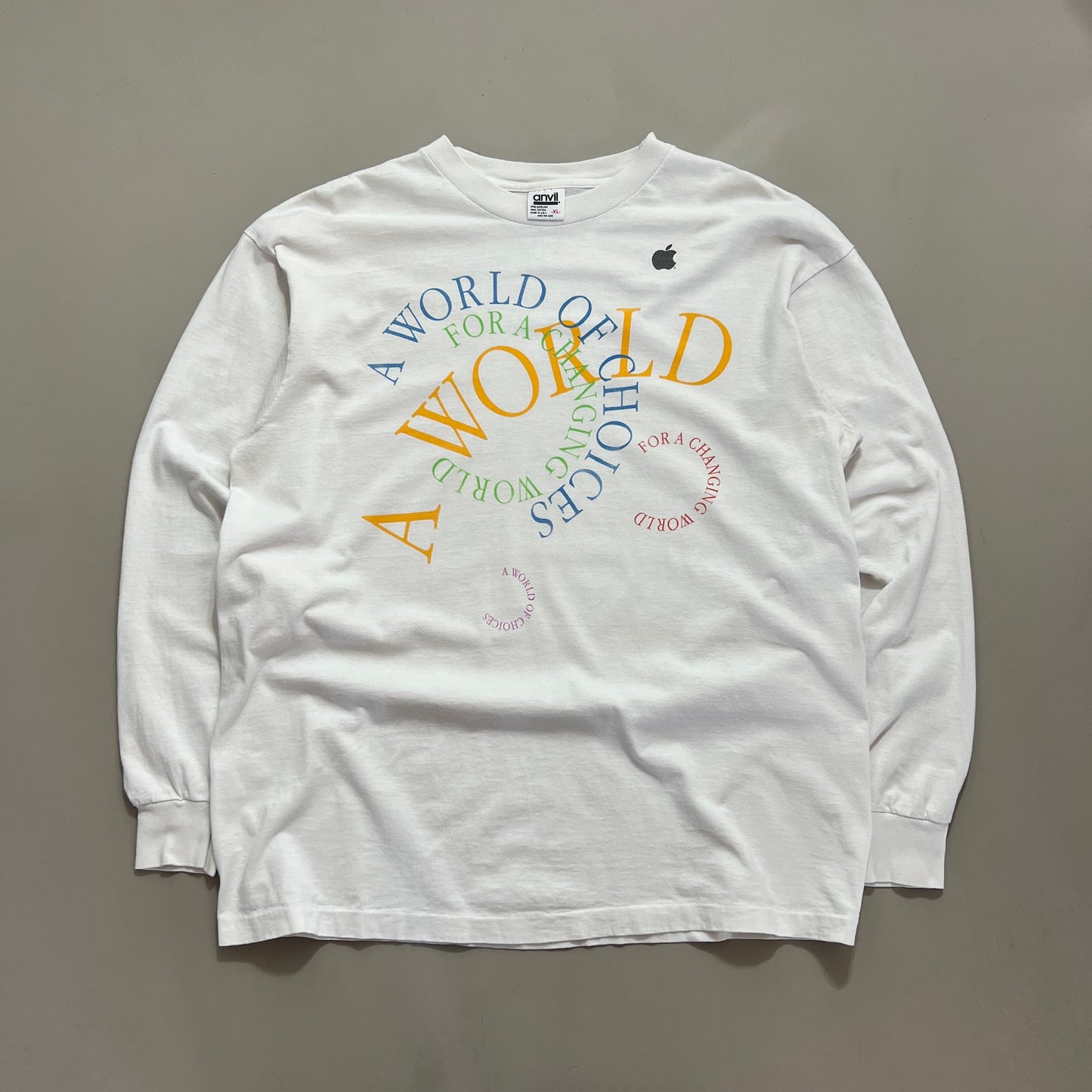 XL 1990s Apple World of Choices T-shirt