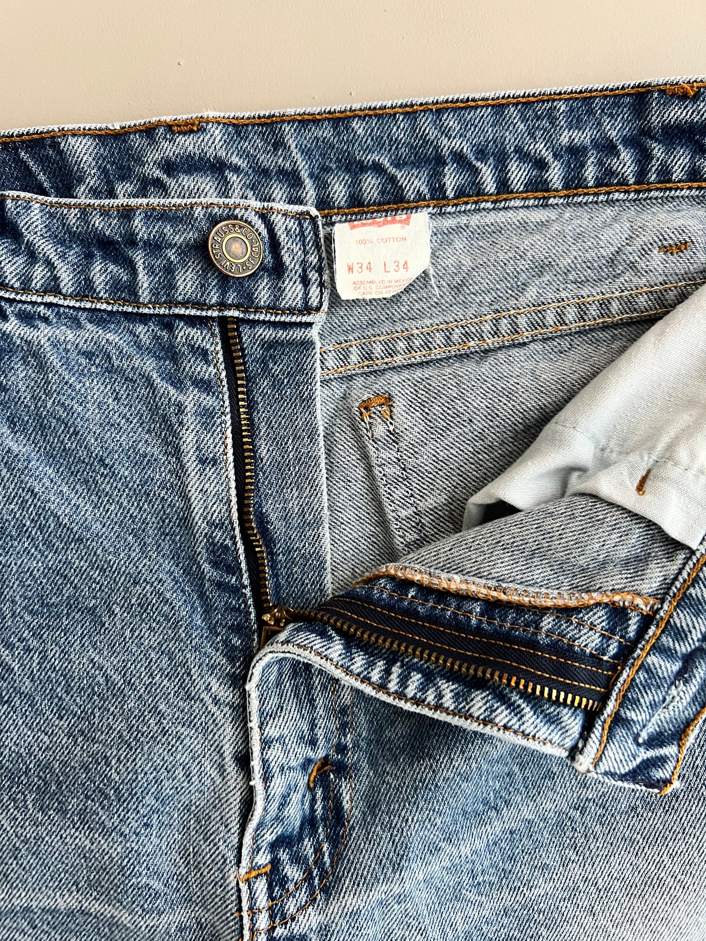 34w 90s Levi's Orange Tab Denim Shorts