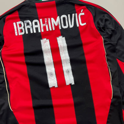 Large 2010/11 AC Milan Zlatan Ibrahimovic Home Kit