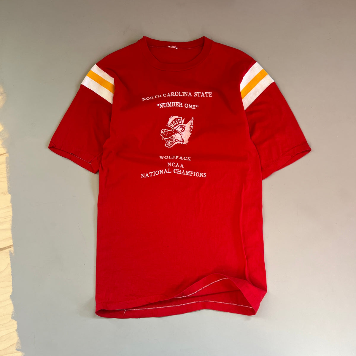 Large 1980s NC State Wolfpack NCAA Champs Shirt
