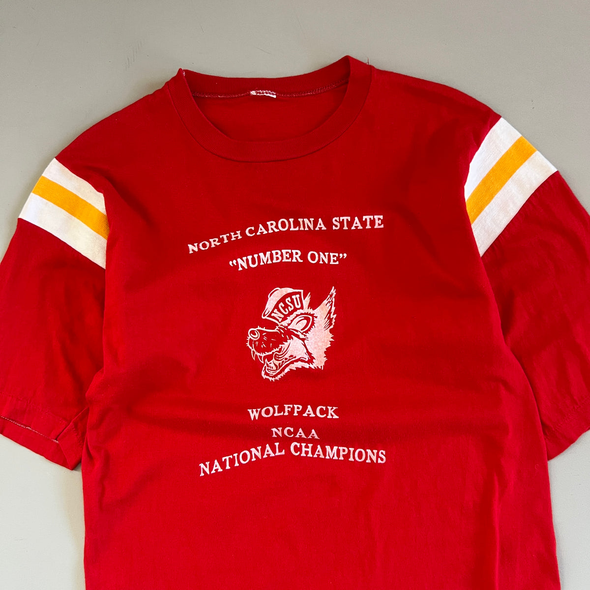 Large 1980s NC State Wolfpack NCAA Champs Shirt