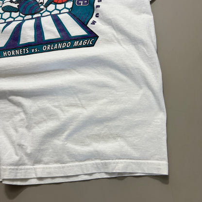 XL 1996 Charlotte Hornets FANtastic FANale T-shirt