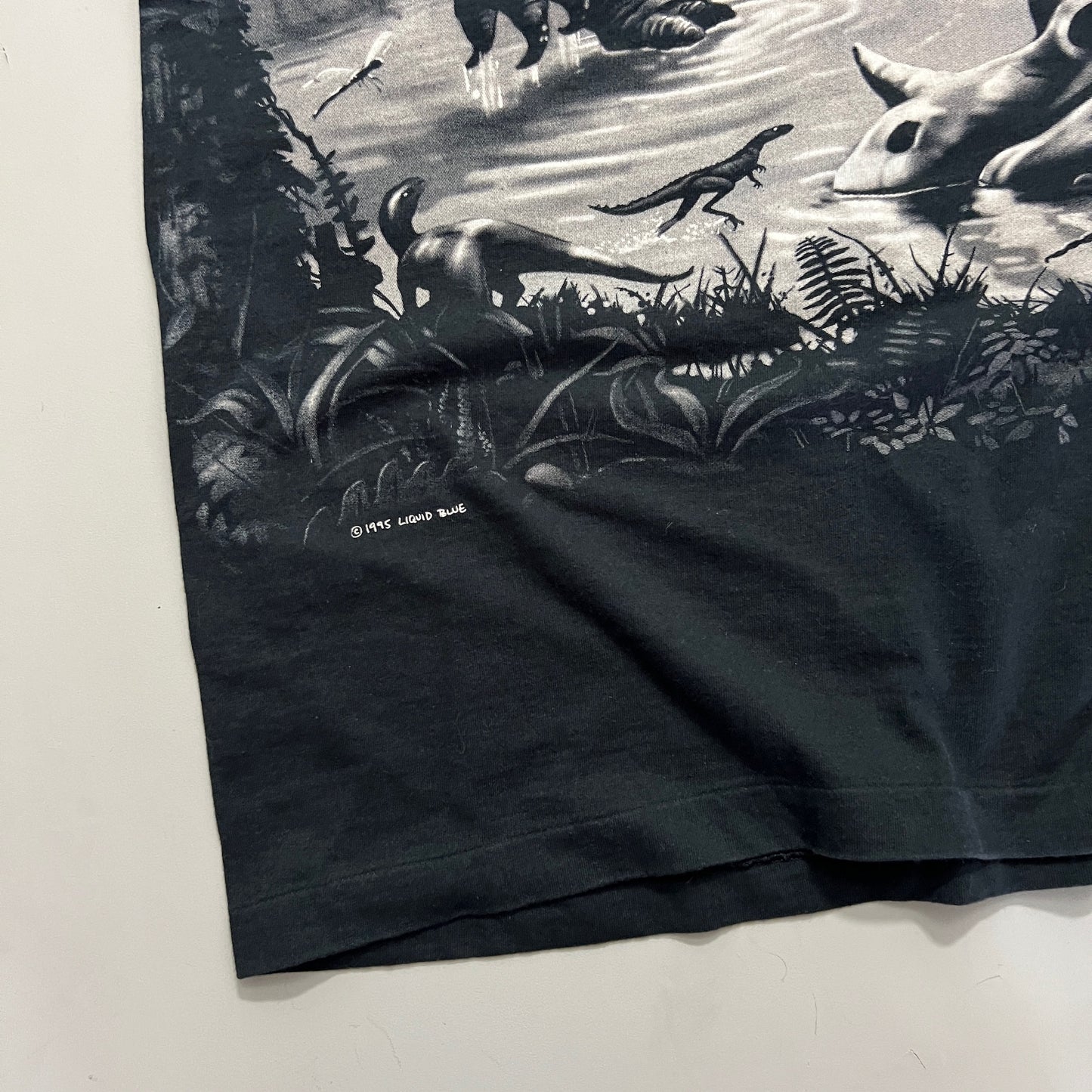 XL 1995 Liquid Blue Dinosuar T-shirt