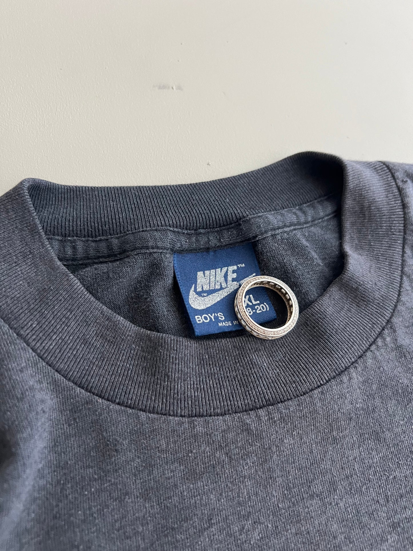 Youth XL 80s Nike Air Jordan T-shirt
