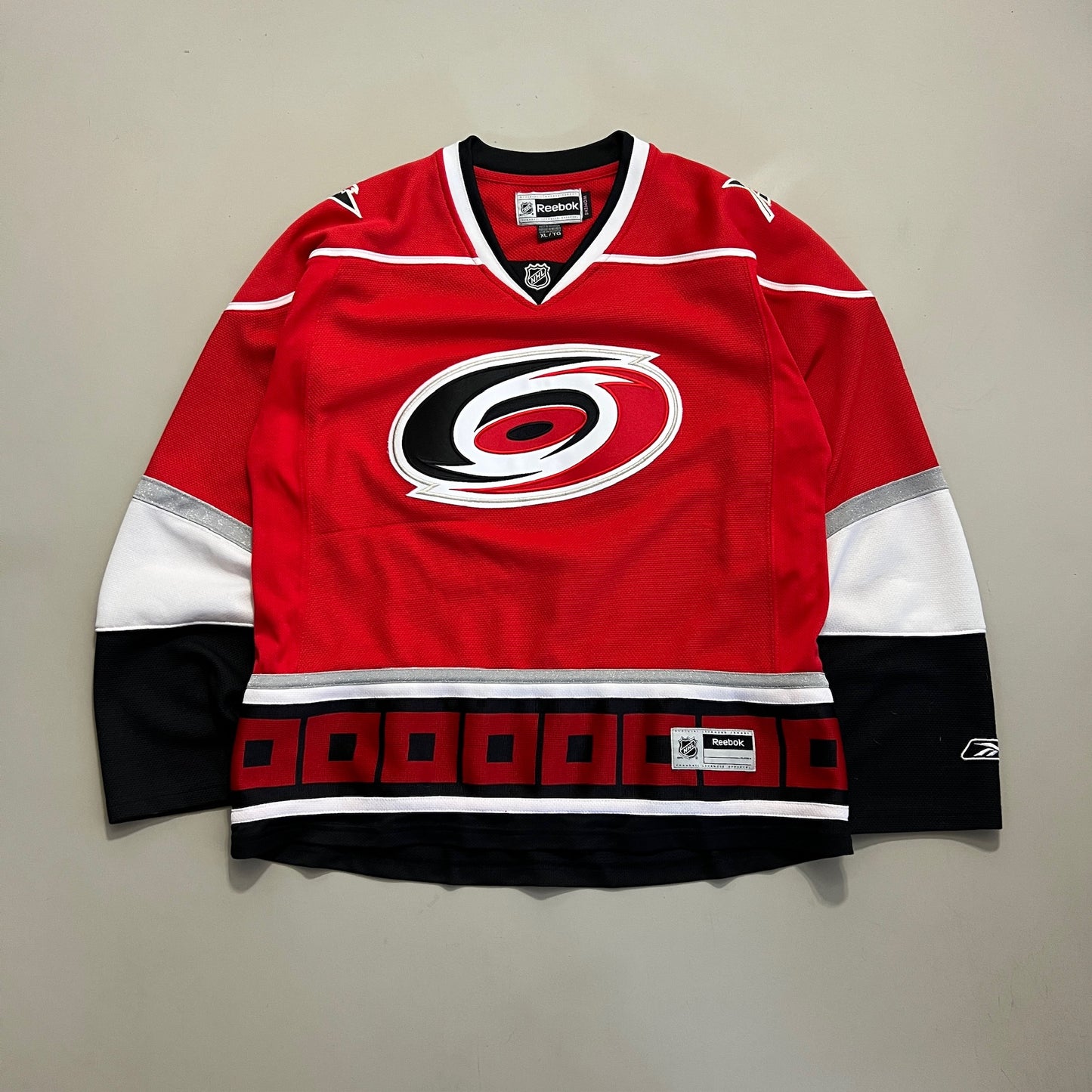 Womens XL Carolina Hurricanes Reebok Home Jersey