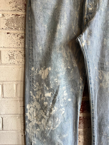36x35 2000s Paint Splattered Levi's 501