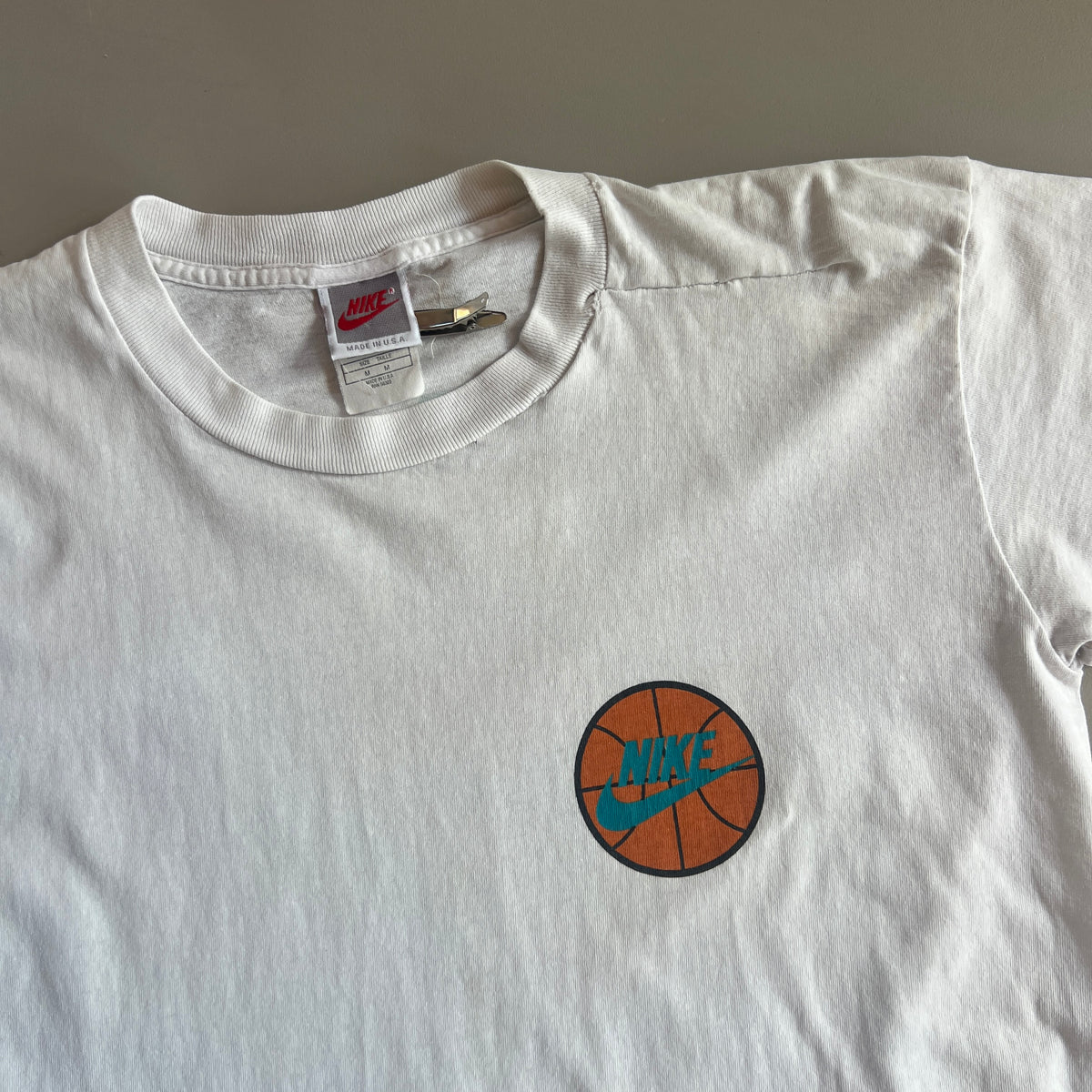 Large 1990s Nike Lonzo Mourning T-shirt