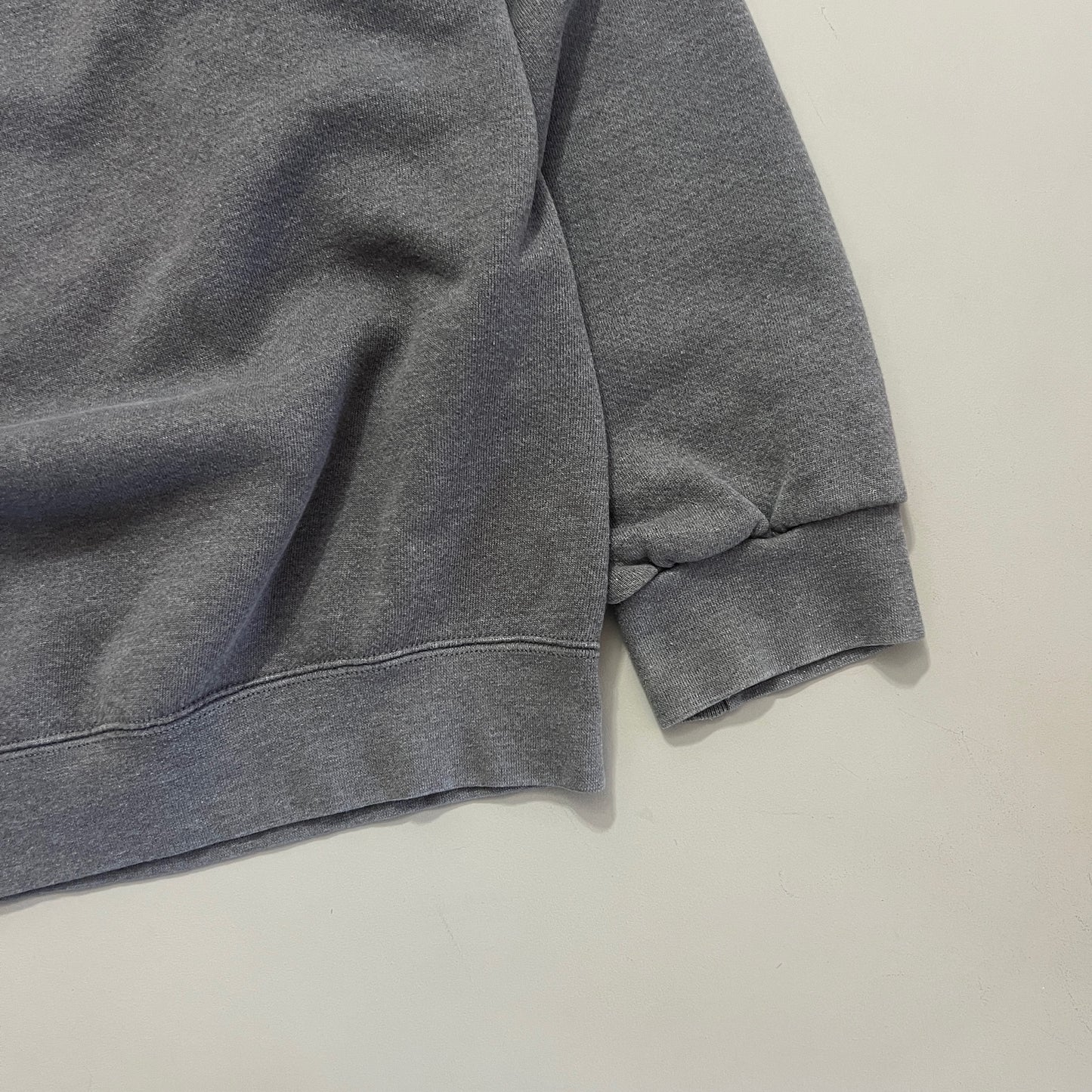 Large 2000s Grey Nike Check Sweatshirt