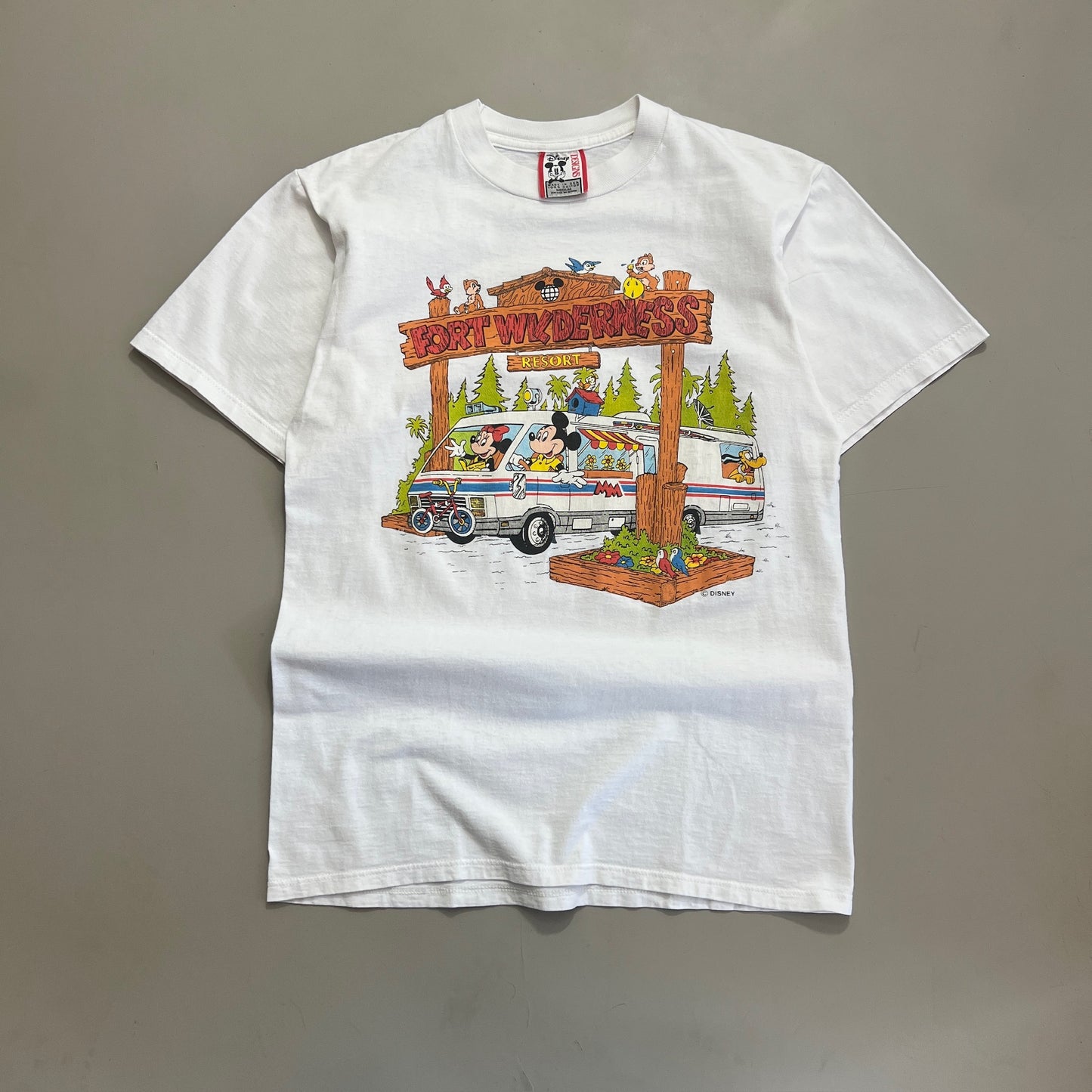 Medium 1980s Walt Disney Fort Wildernes T-shirt