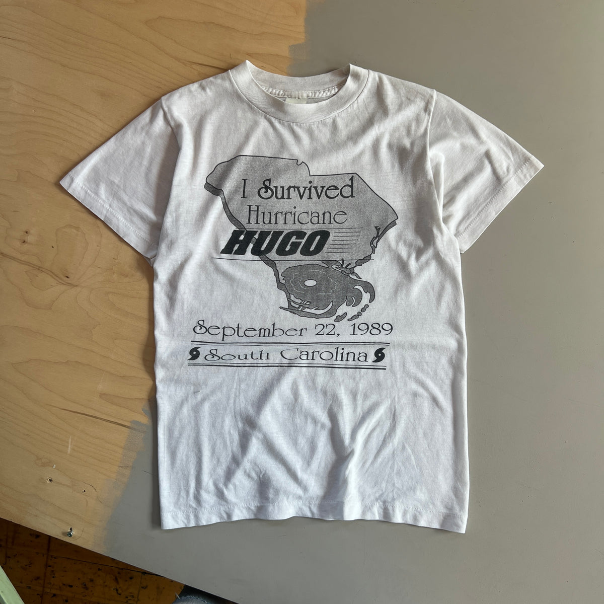 Medium 1989 Hurricane Hugo South Carolina T-shirt