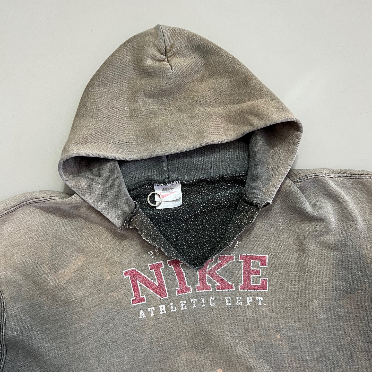 XL 1990s Heavily Distressed Nike Sweatshirt