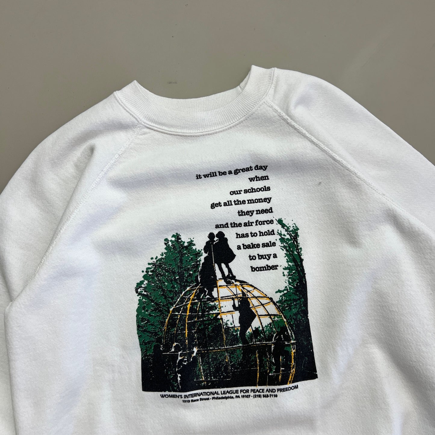 Medium 1980s Womens International League For Peace and Freedom Sweatshirt