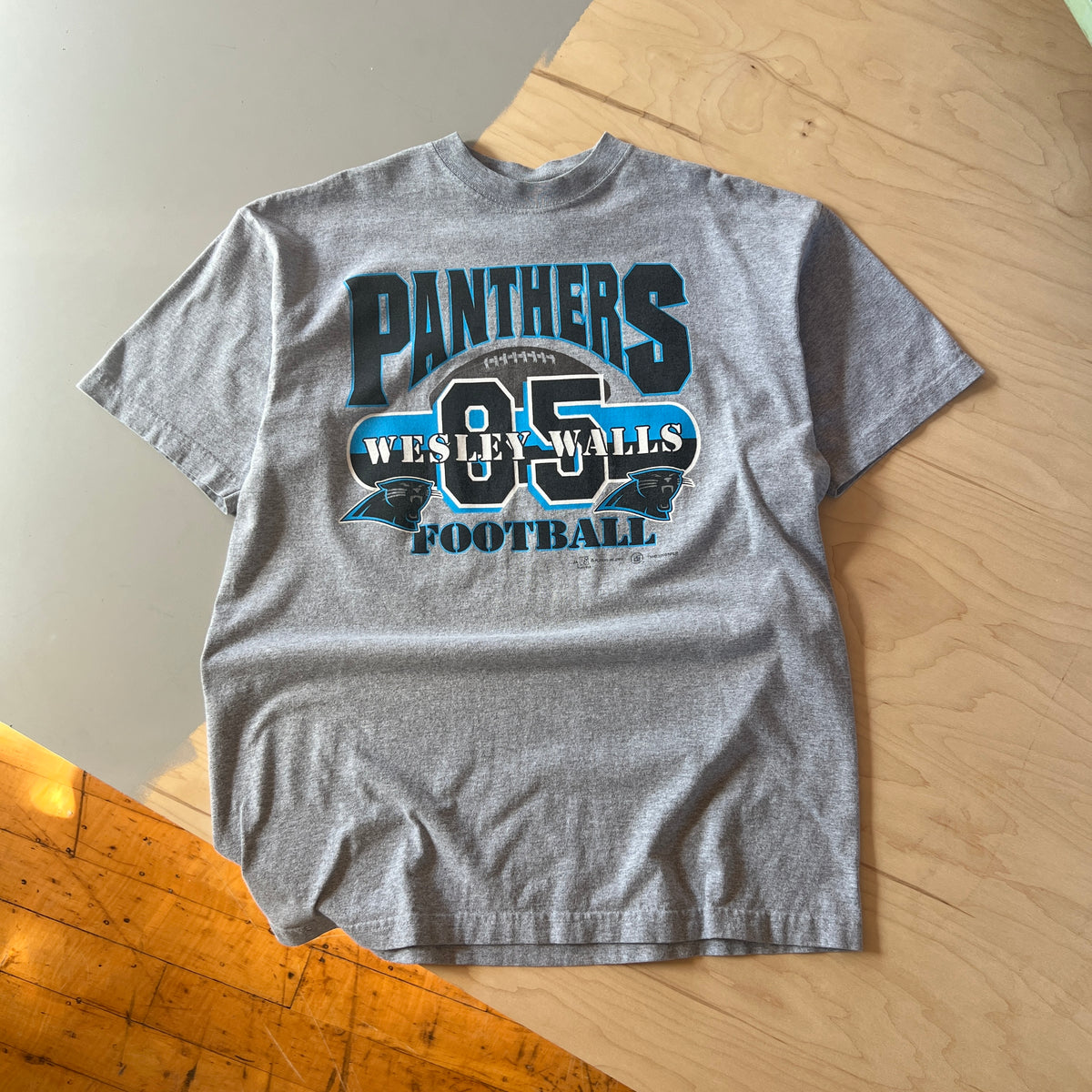 XL 2000 Carolina Panthers Wesley Walls T-shirt