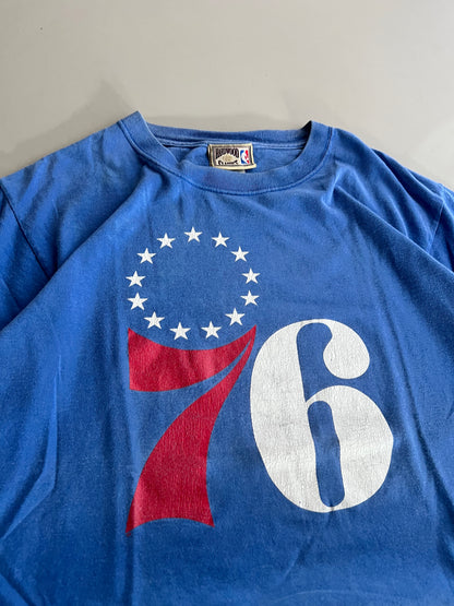 Medium 90s 76ers T-shirt
