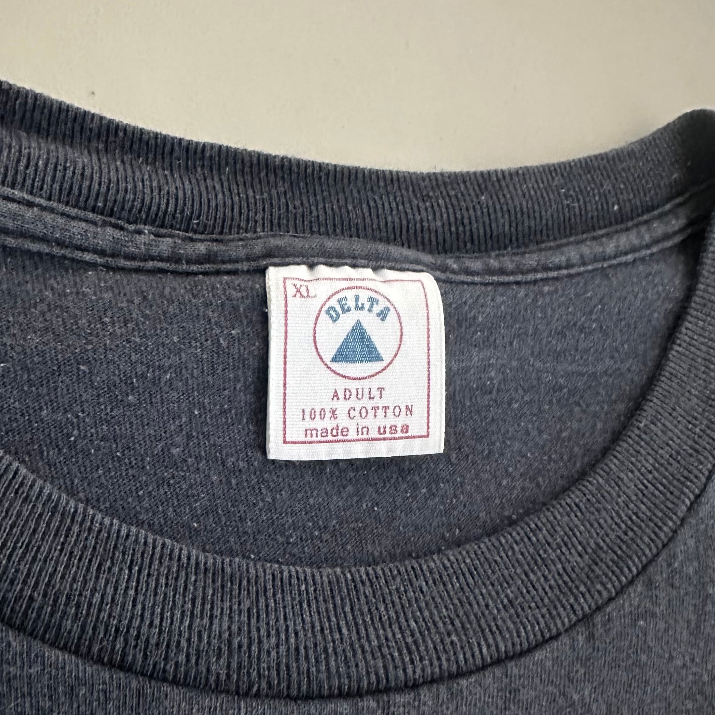 XL 1997 Budweiser Out of this World T-shirt