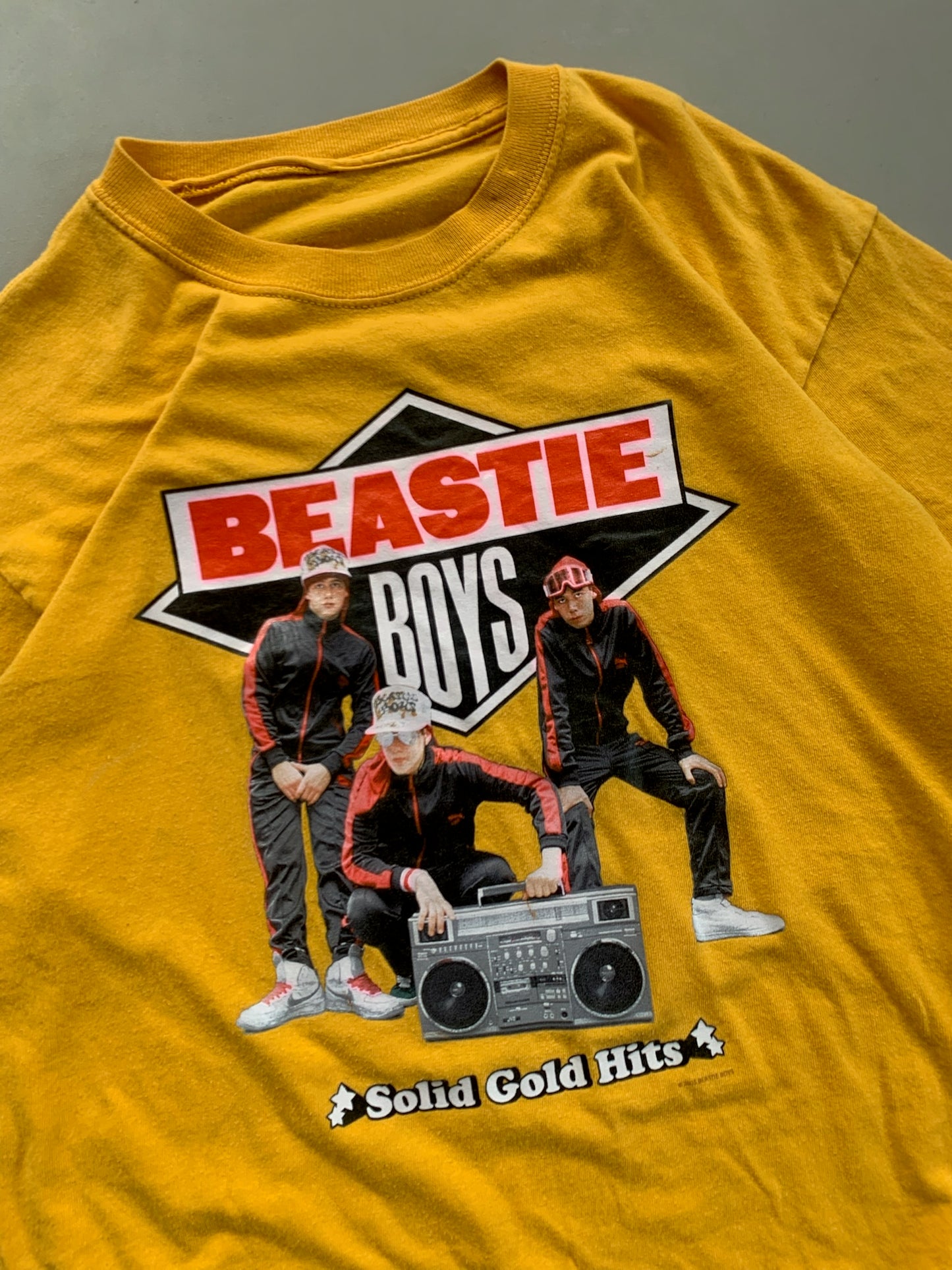 XL 2005 Beastie Boys Solid Gold Hits T-shirt