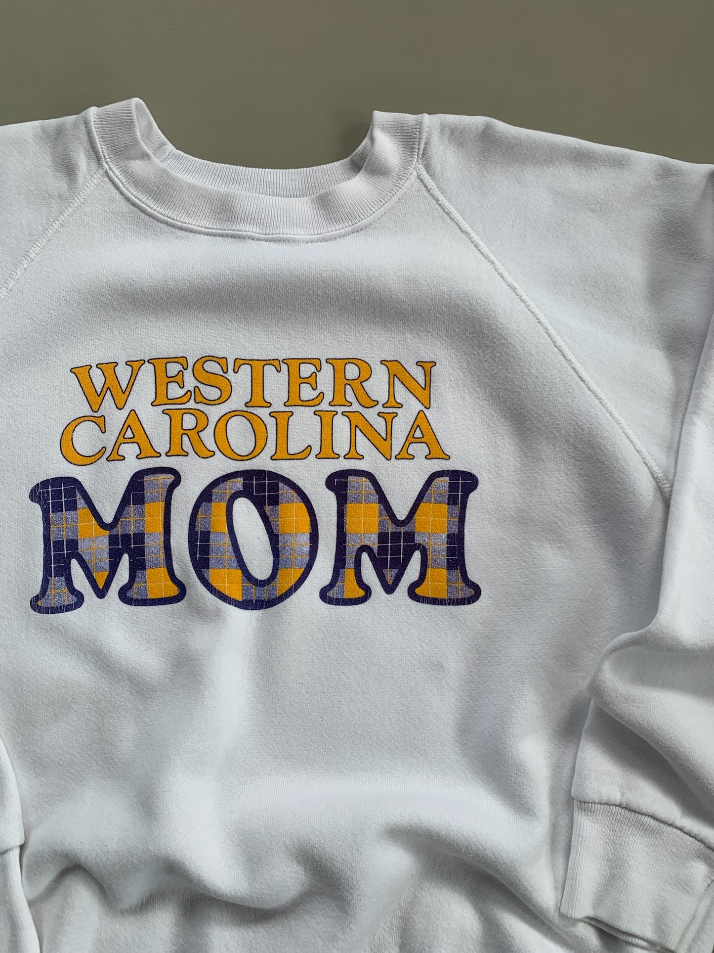 XL 1990s Western Carolina University Mom Sweatshirt