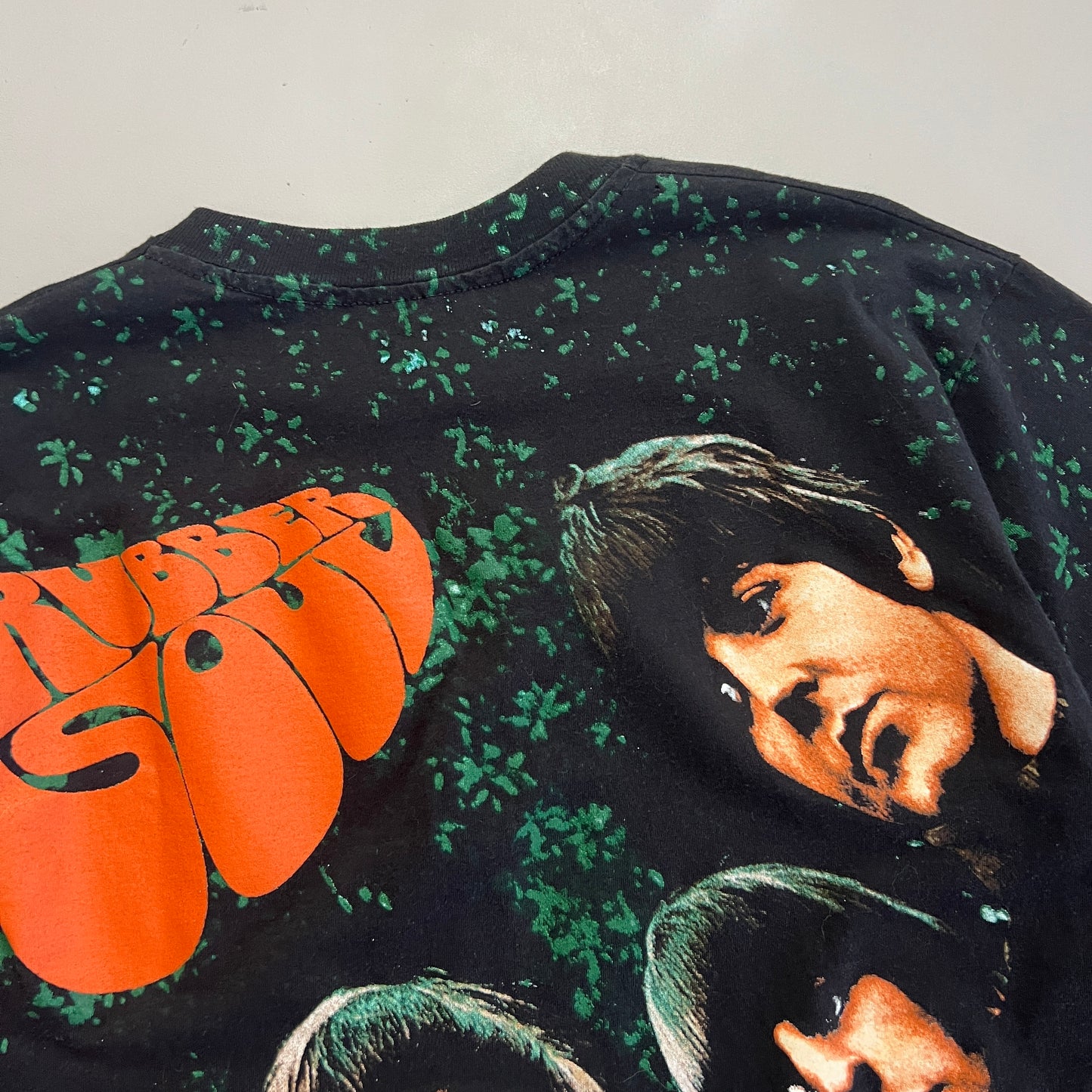 Large 1990s The Beatles Rubber Soul AOP T-shirt