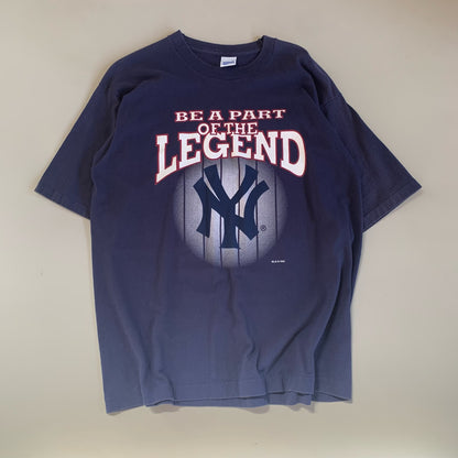 Large 1995 New York Yankees Legend T-shirt