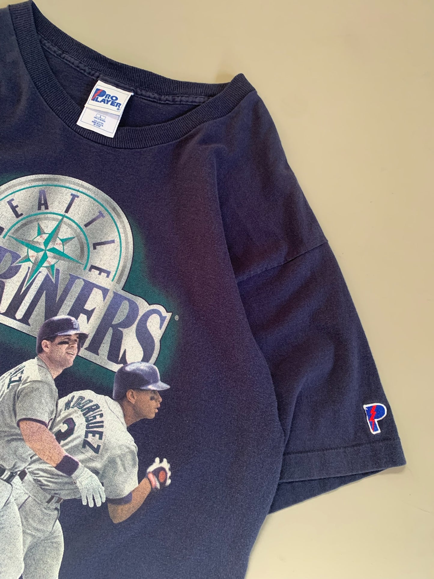 Large 1997 Seattle Mariners Pro Player T-shirt