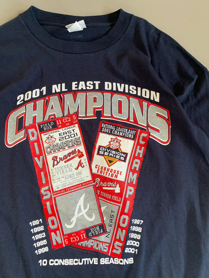 XL 2001 Atlanta Braves Division Champions T-shirt