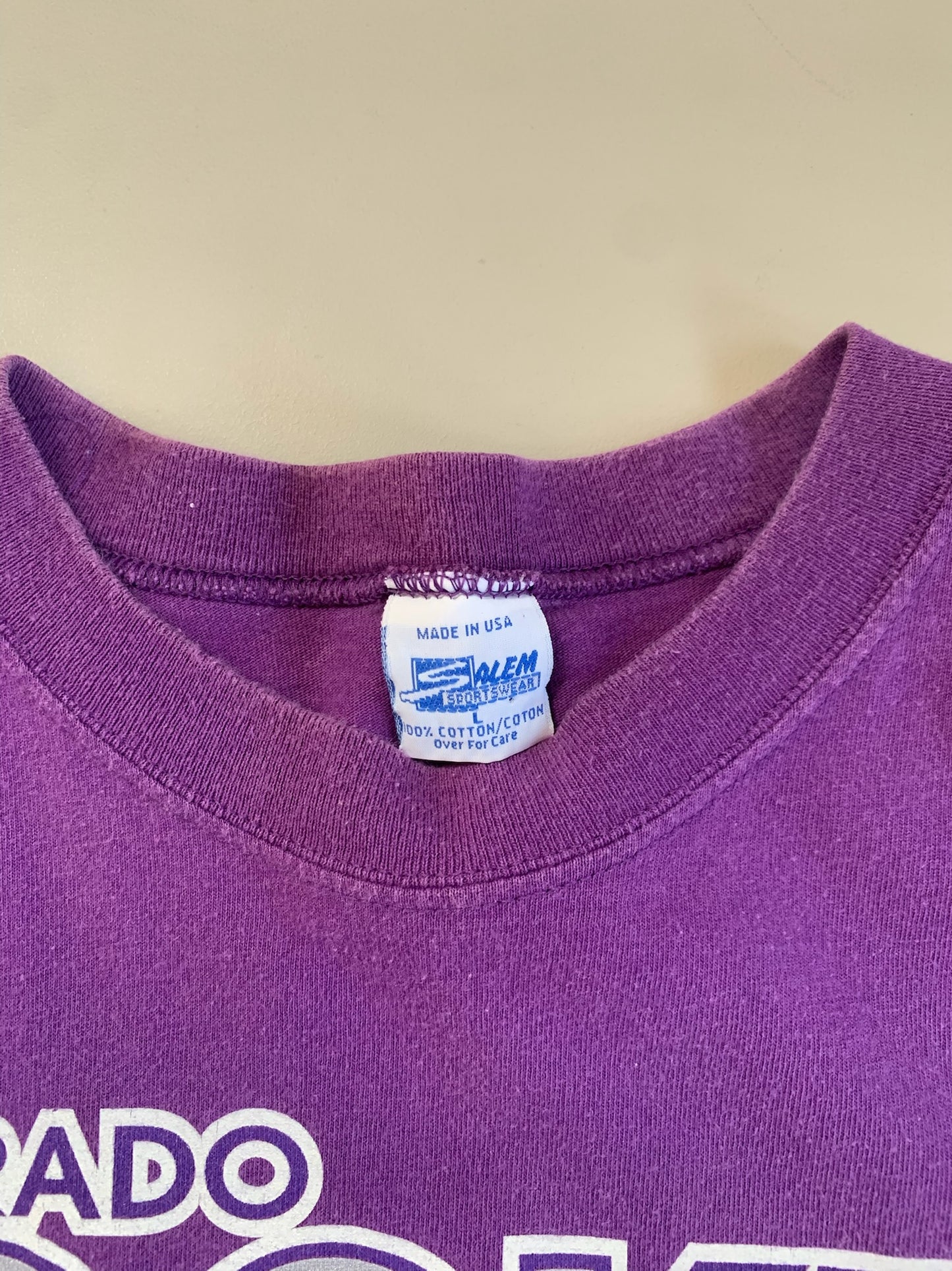 Large 90s Colorado Rockies T-shirt