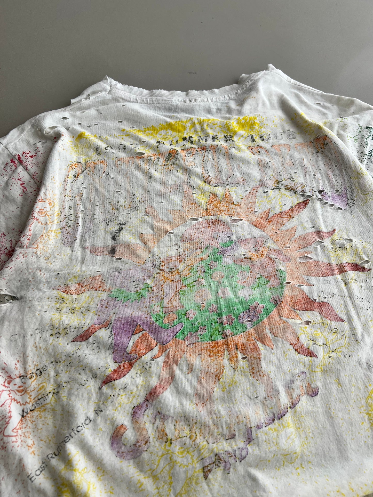 Large 1992 Heavily Distressed Grateful Dead Summer Tour T-shirt