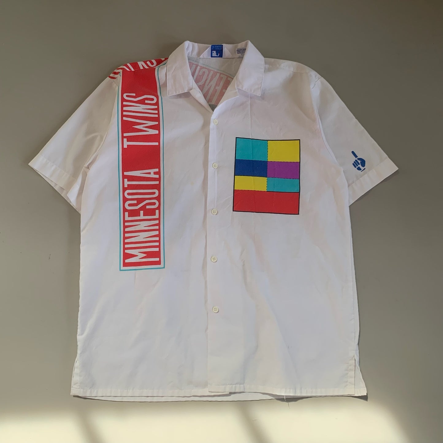 Medium 2000s MLB Cliff Engle Button Shirt