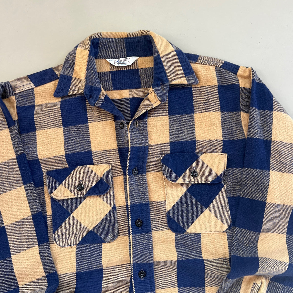 Medium Vintage Five Brother Heavy Weight Woven Flannel
