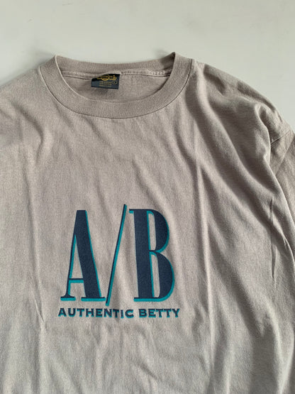 Large 1997 Authentic Betty Boop Wear T-shirt