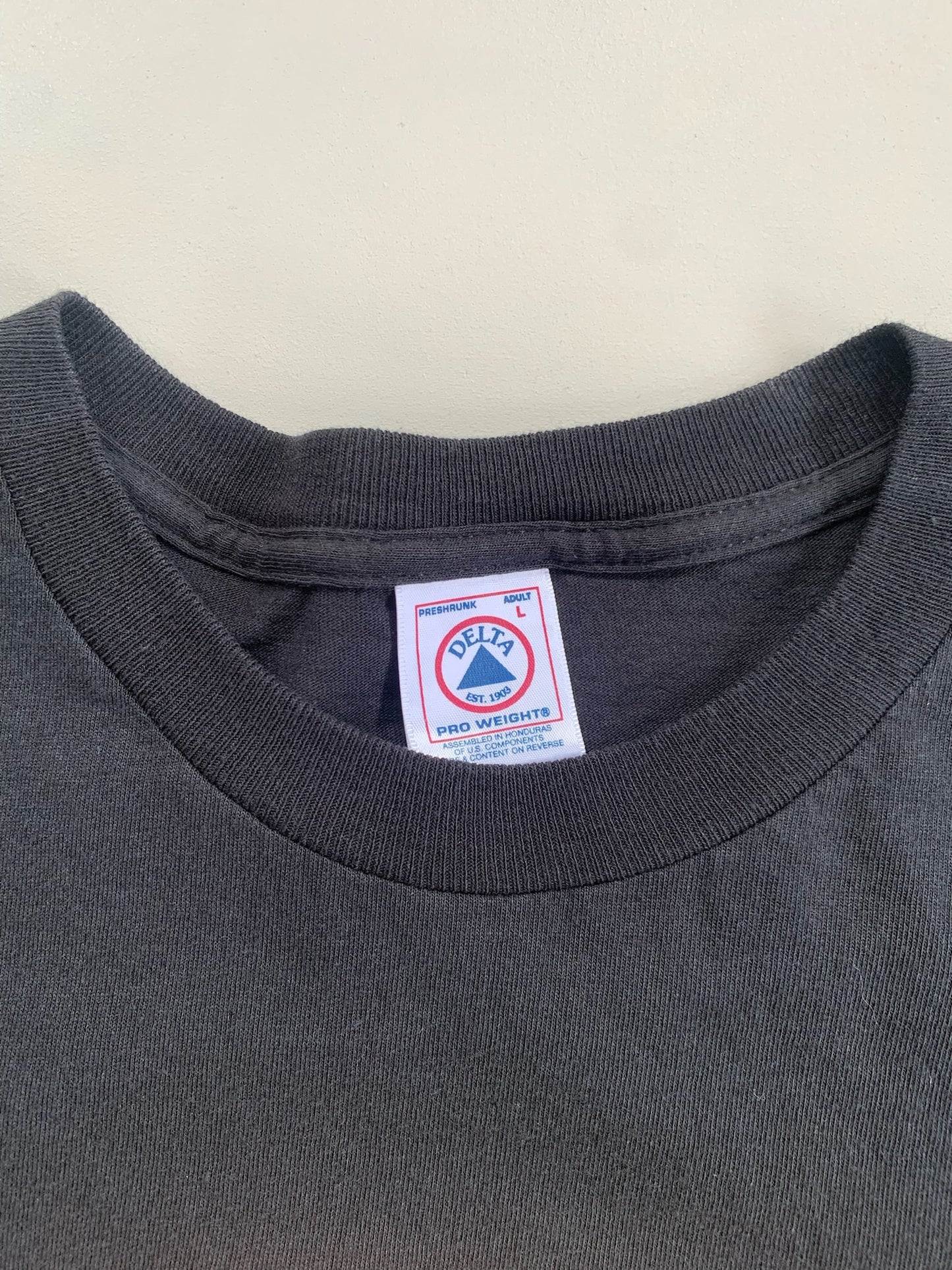 Large 2000 WWF Taz 13 T-shirt