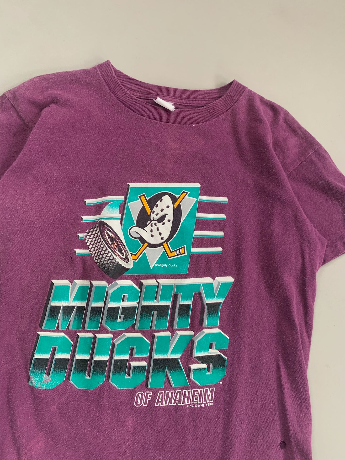 Small 1993 Might Ducks T-shirt