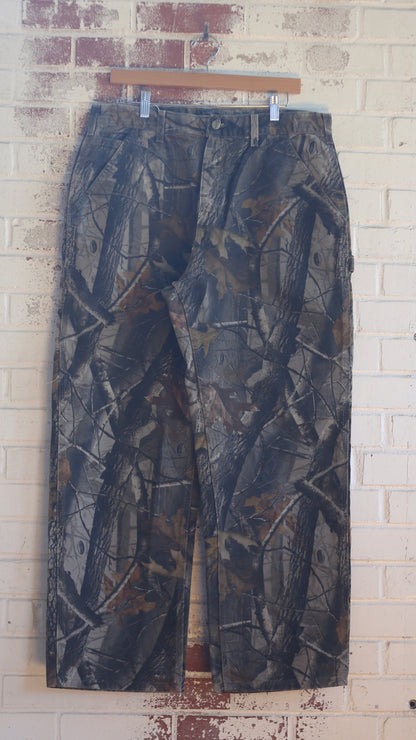 36x30 Carhartt RealTree Camo Jeans