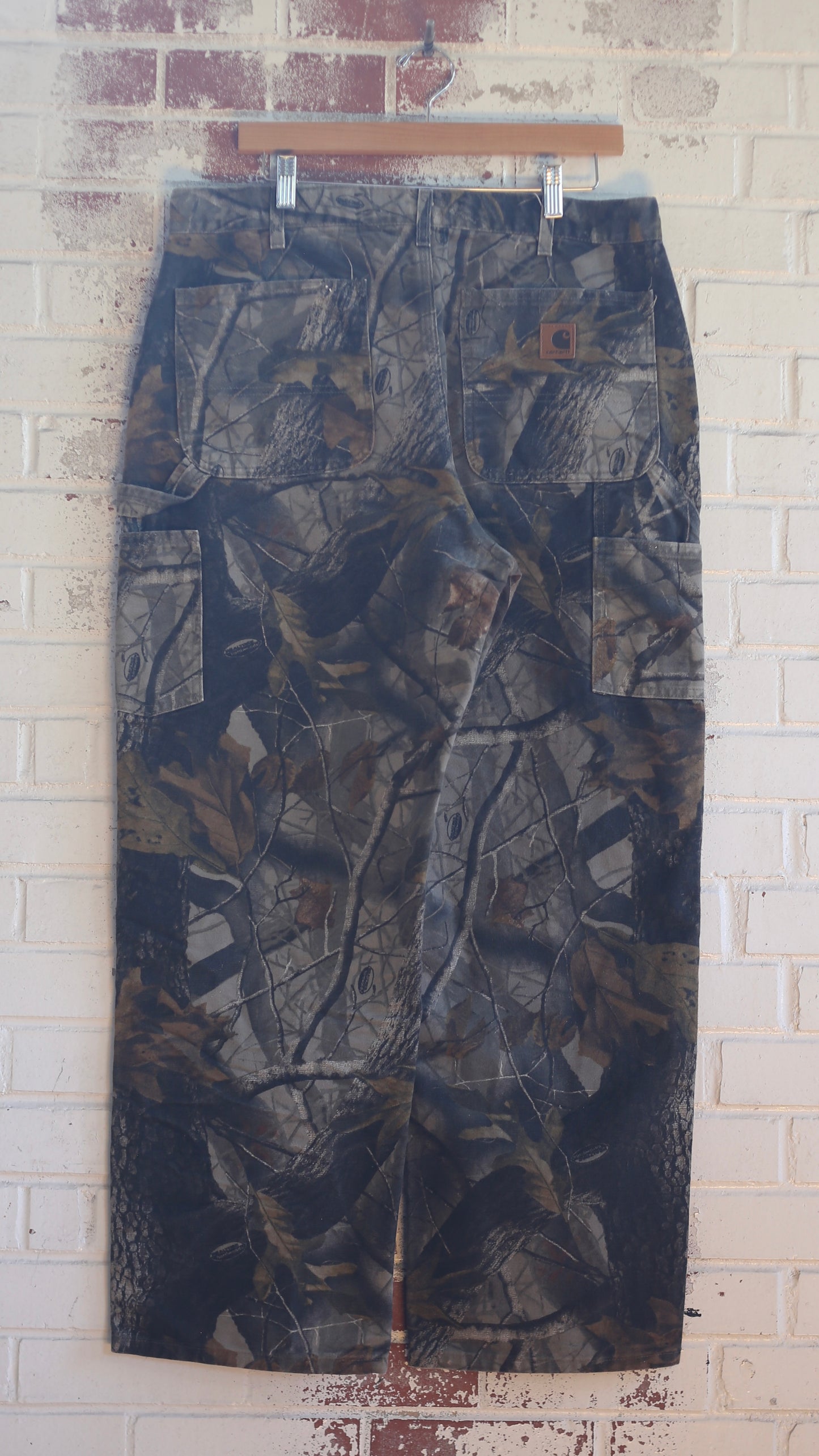 36x30 Carhartt RealTree Camo Jeans
