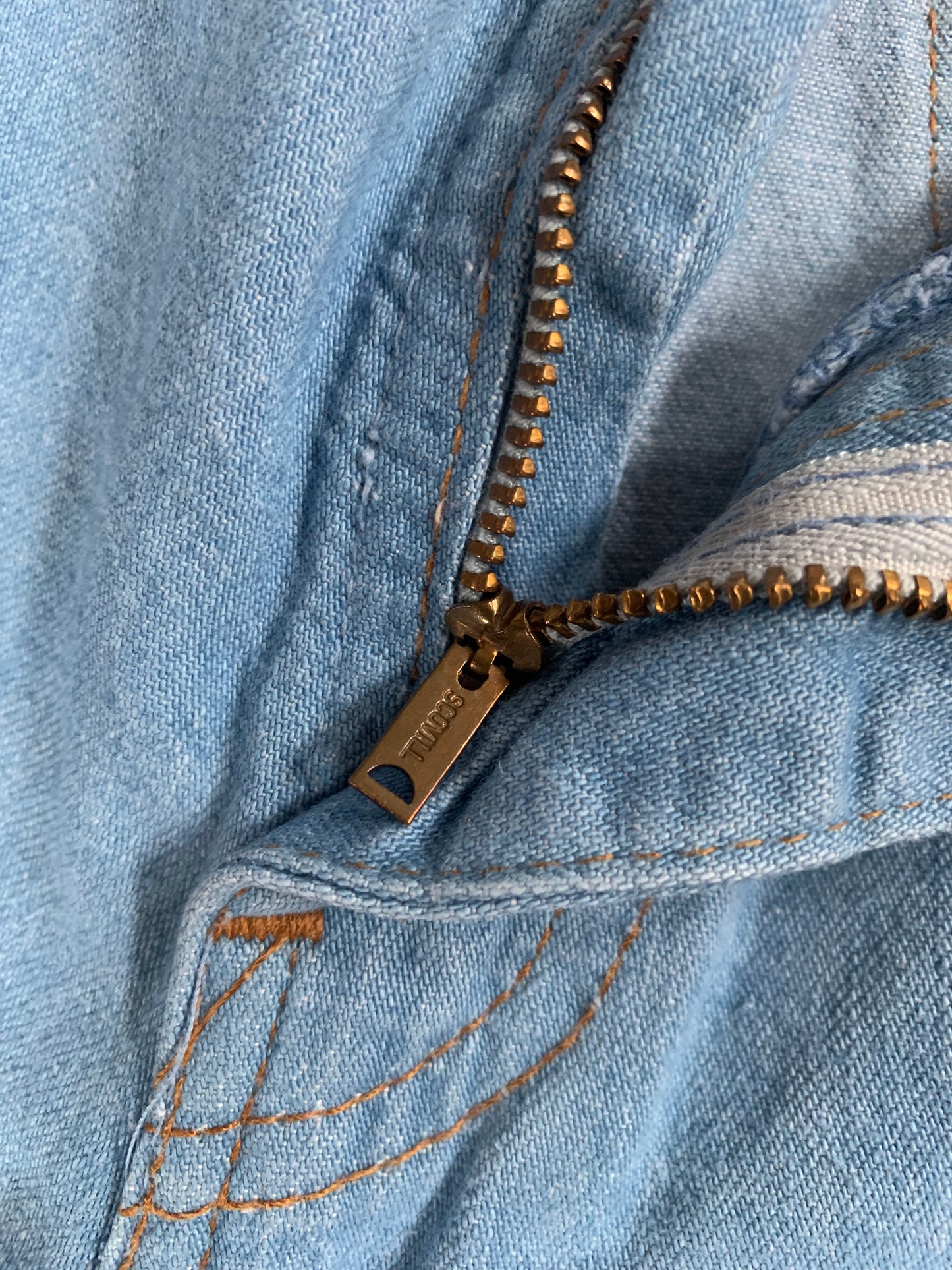 23x30 70s Levi's Jeans