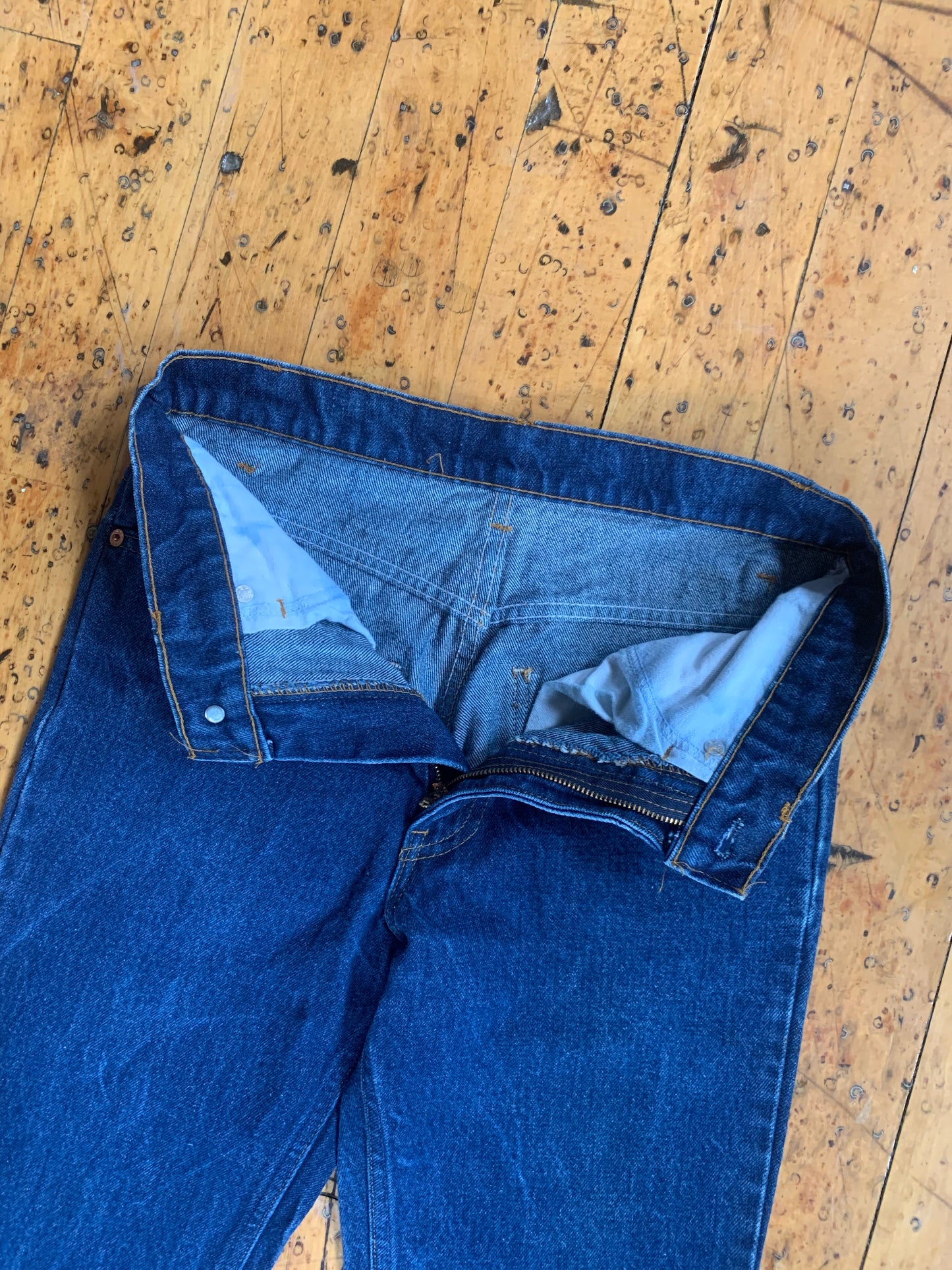 29x30 Levi's Orange Tab 517