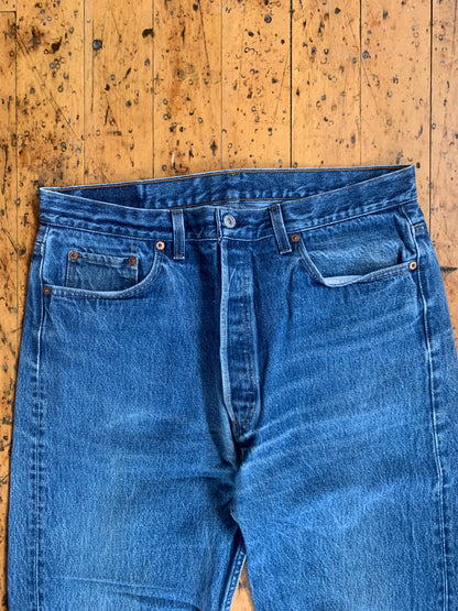 36x32 1980s Worn Levi's 501