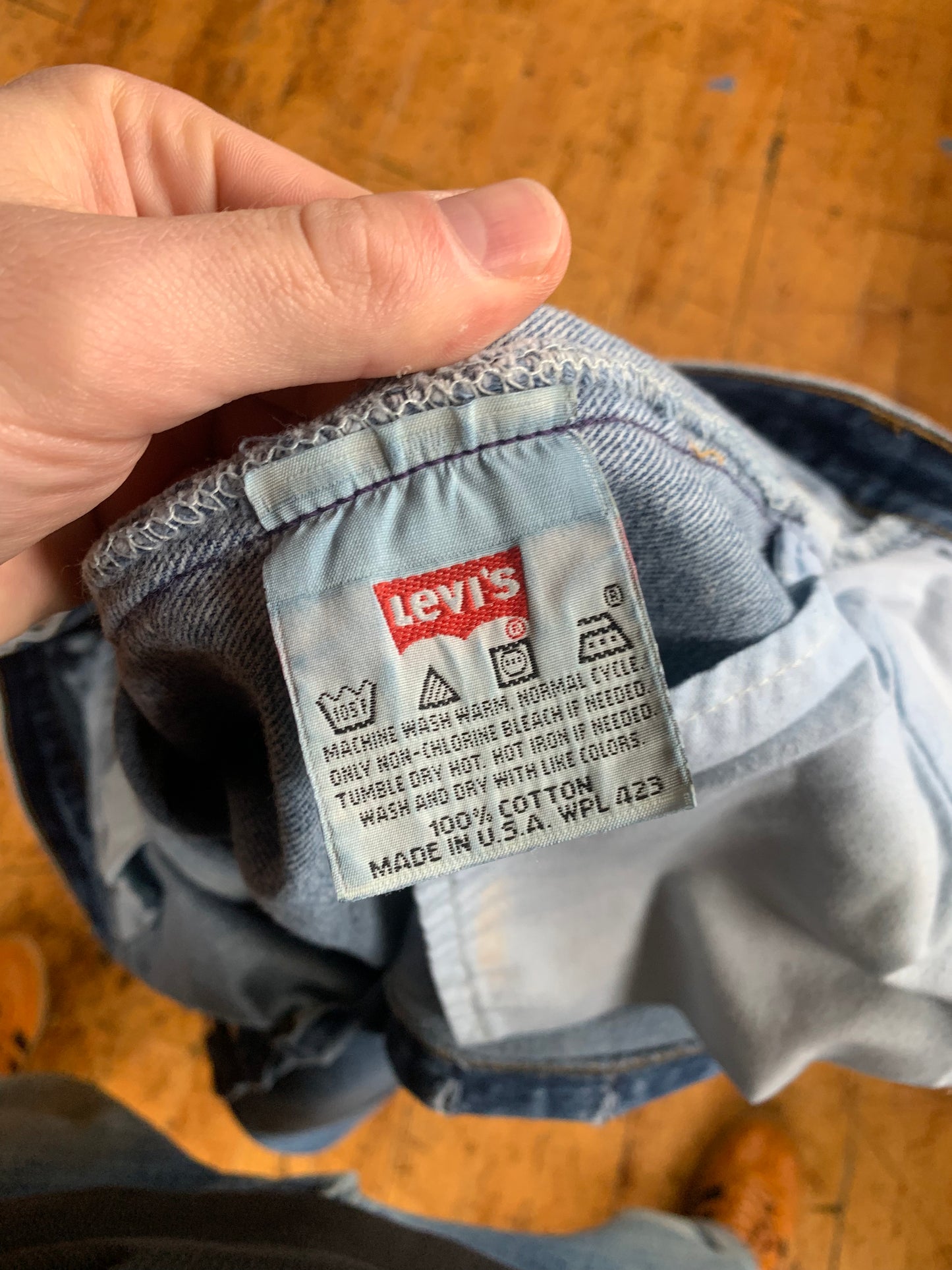 36x32 1980s Worn Levi's 501