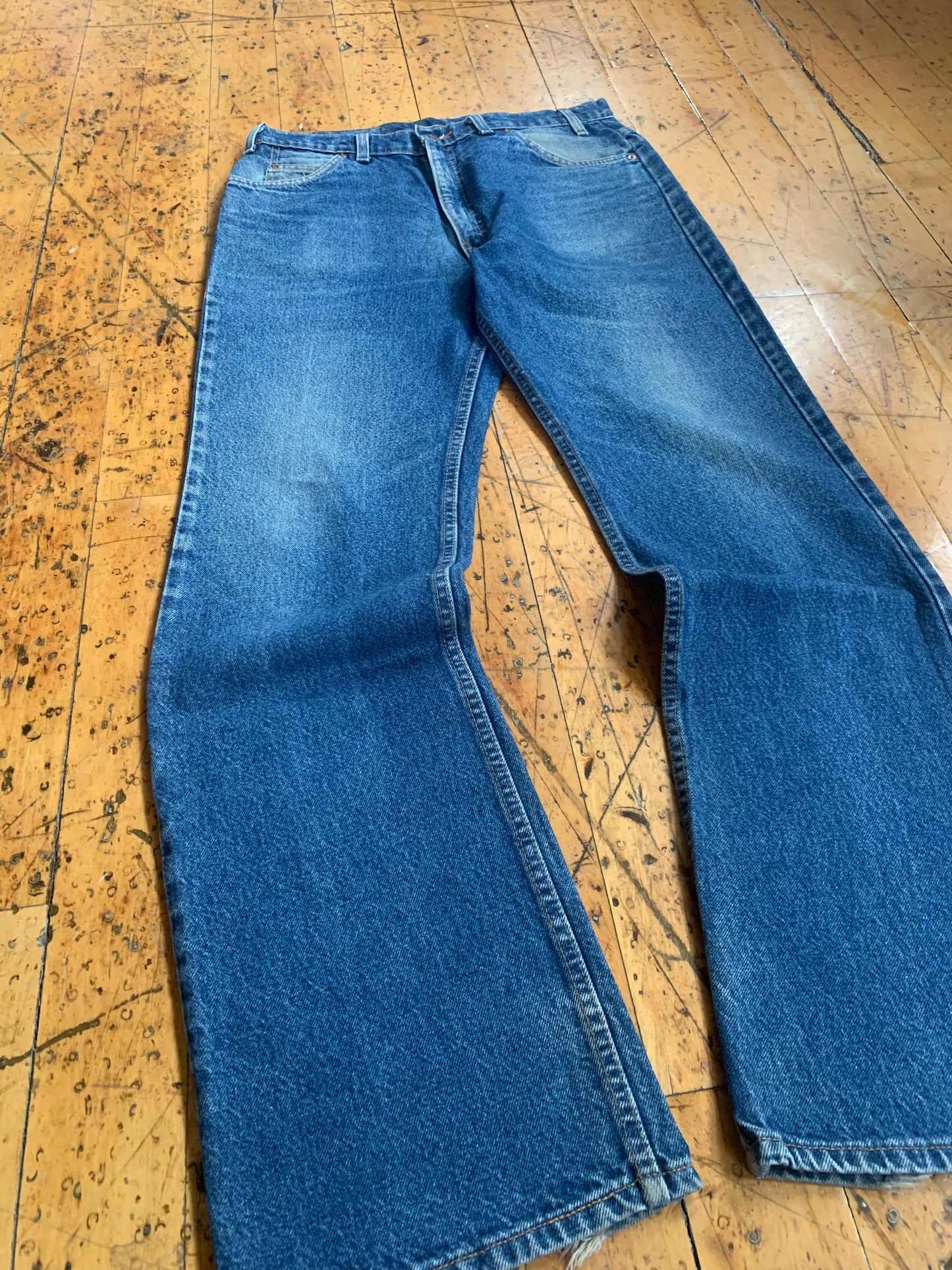 33x33 90s Levi's Orange Tab 517