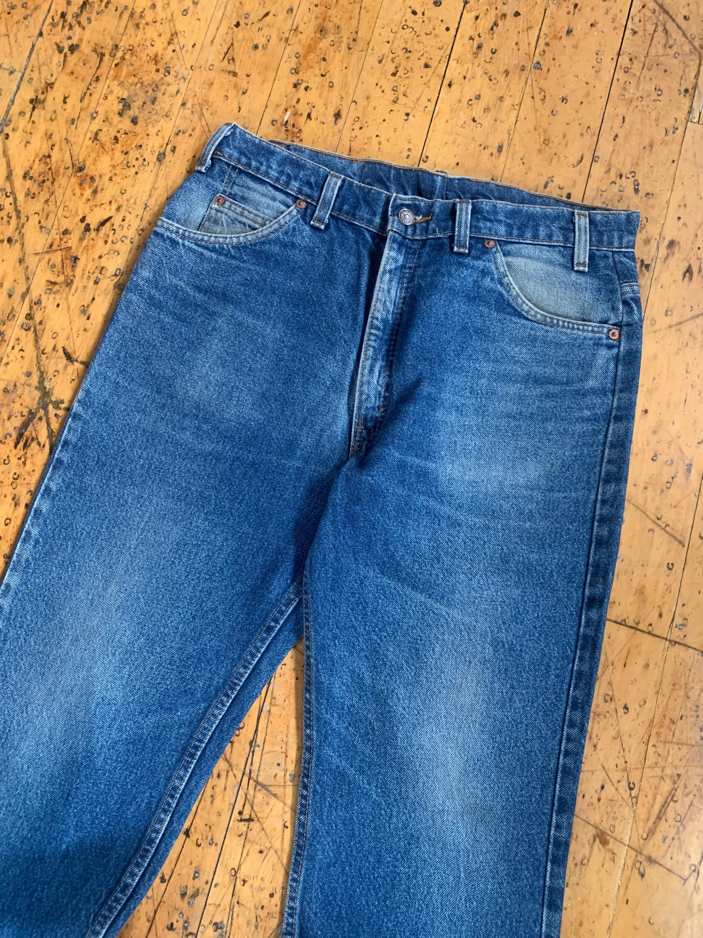 33x33 90s Levi's Orange Tab 517