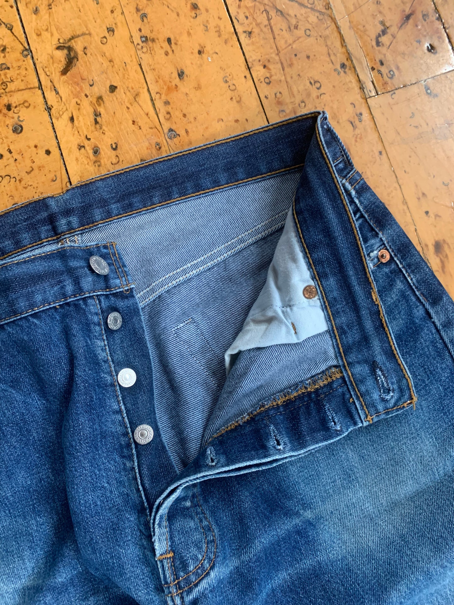 34x30 2001 Distressed Levi's 501